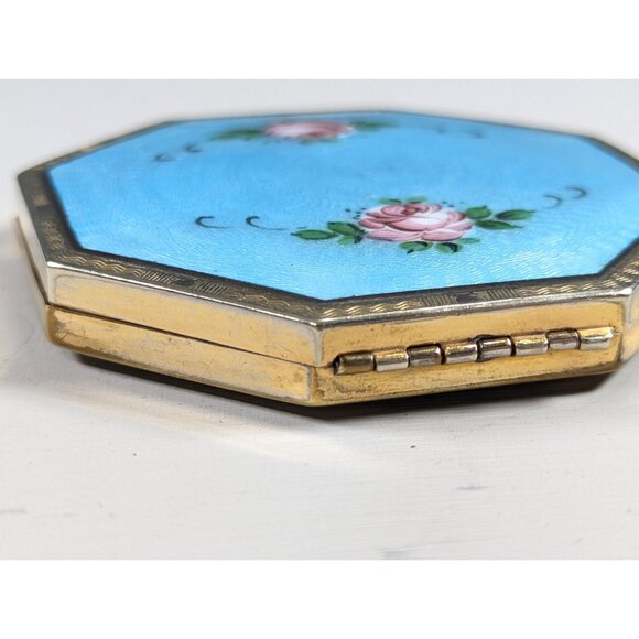 1920s Baby Blue Guilloche Enamel Compact, Fancy powder, rouge & mirror compact, - Picture 5 of 16